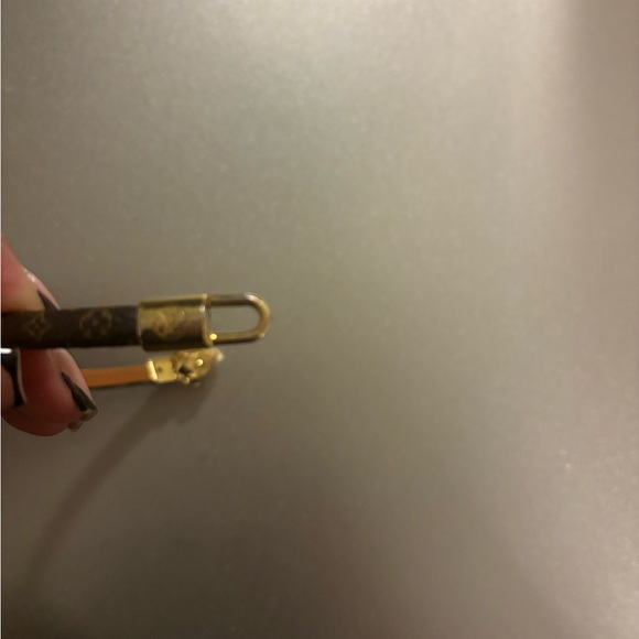 Louis Vuitton Bracelet - Picture 2 of 4